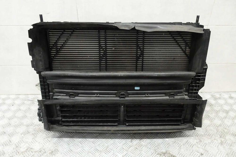 Панель комплектна VOLVO XC60 радіатор інтеркулер усілітєль дифузор