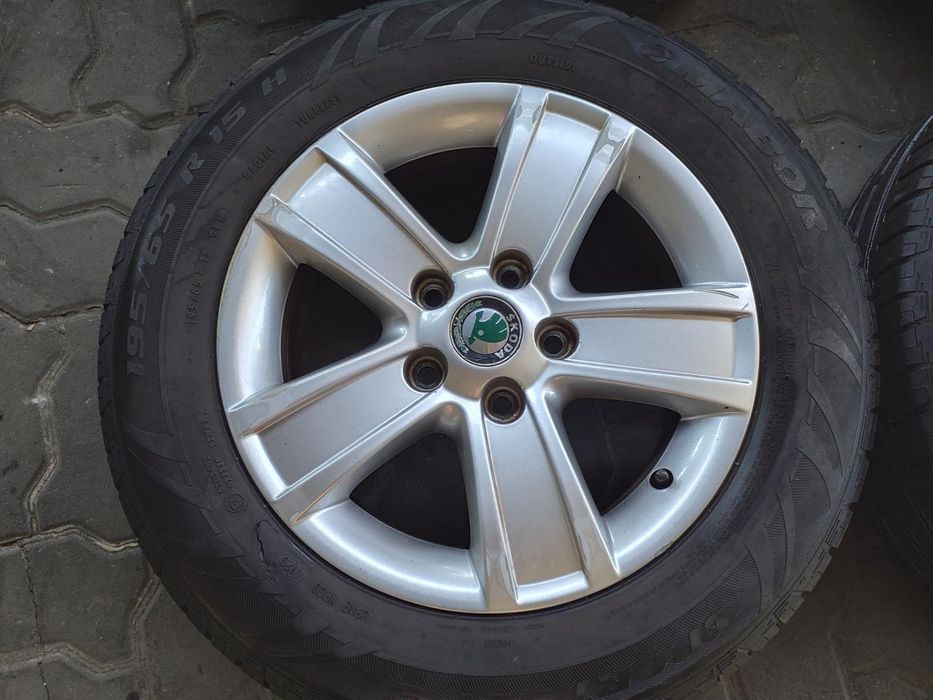 Jantes Skoda R15 Com Pneus 195/65 Furação 5X112