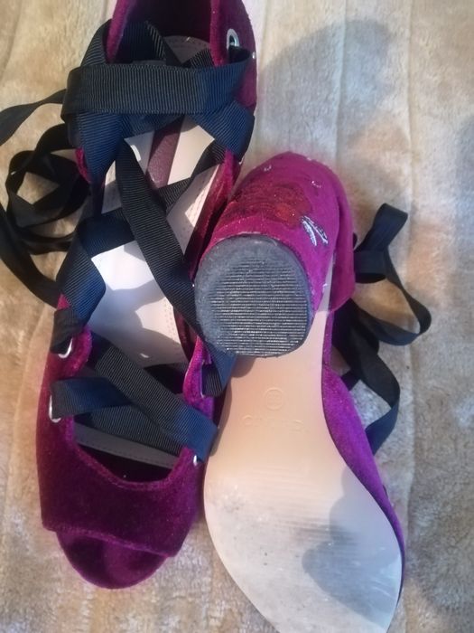 Sapatos de Veludo cor bordeaux