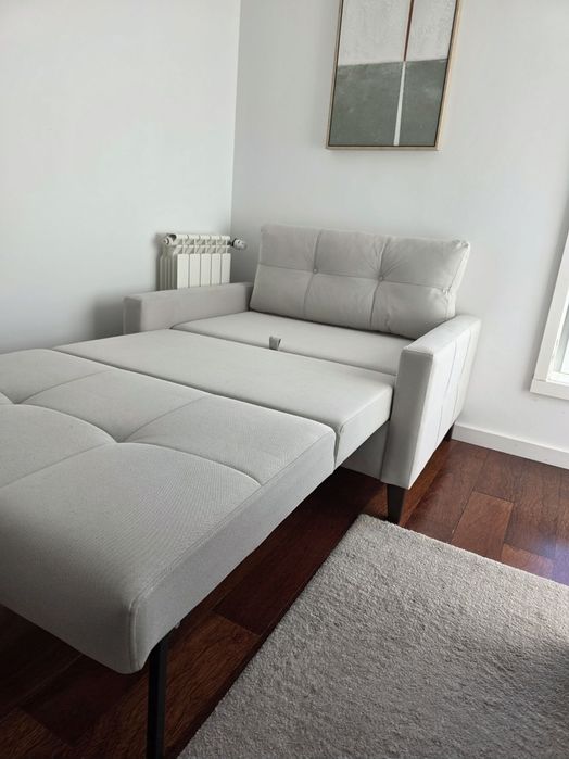 Sofá-cama em excelente estado (preço original:495€)