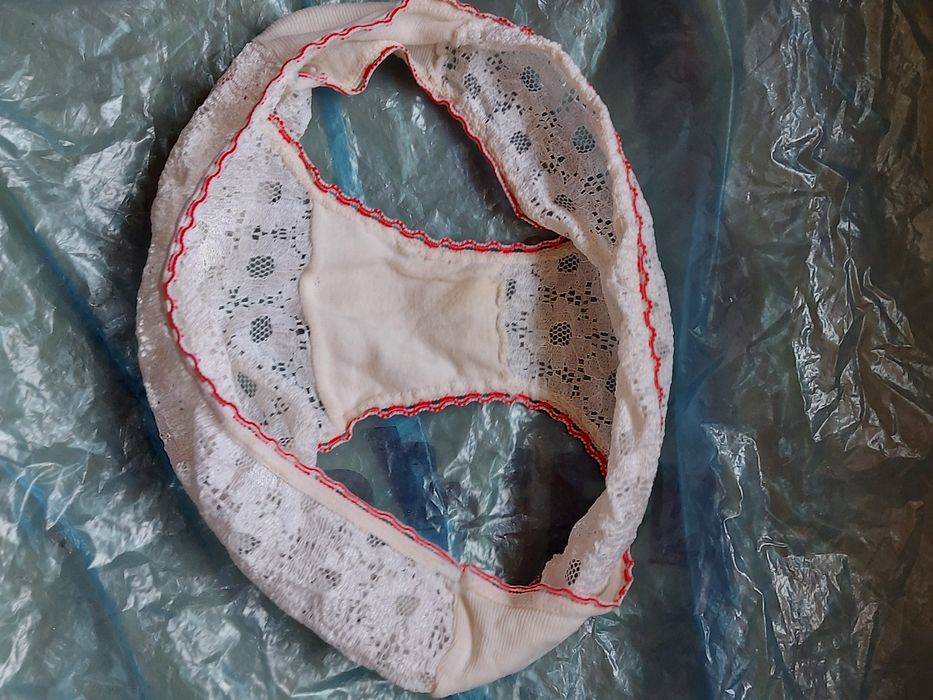 Stare majtki koronkowe damskie z czasów PRL rozmiar S /M