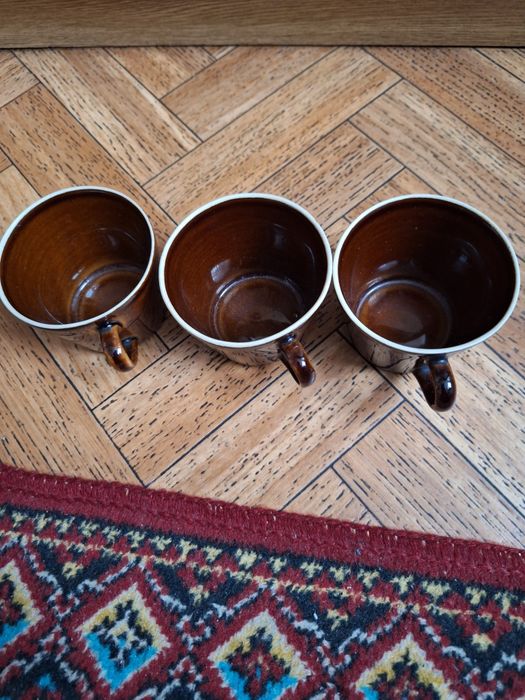 Porcelit Tułowice 12 talerzyków, miska i 3 kubki ciemny brąz