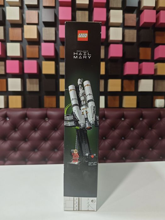 LEGO 11389  Icons Проєкт «Аве Марія» (Project Hail Mary).