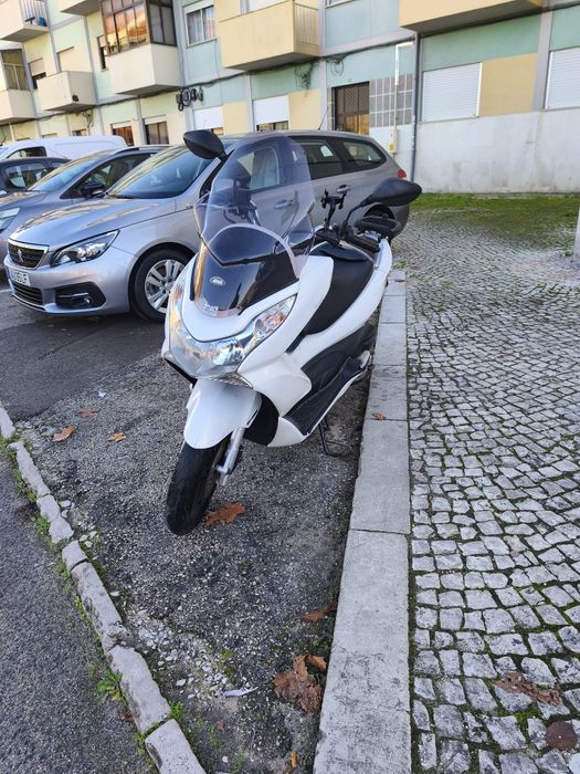 Vendo Honda PCX ano 2010