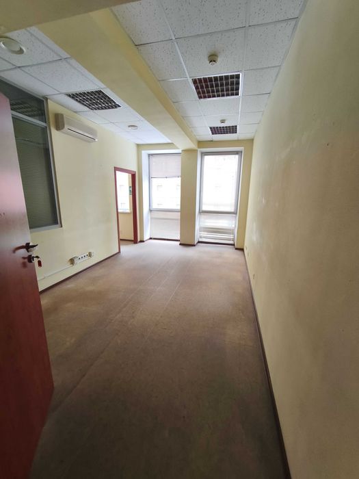 Оренда офісу з меблями у центрі міста ( р-н LaSilpo)