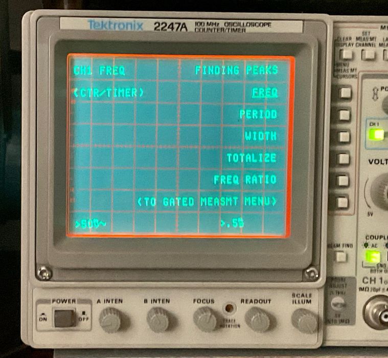 Осциллограф Tektronix 2247A.