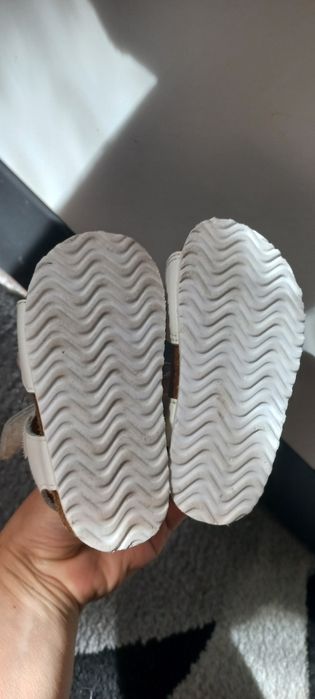 Замшеві сандали zara 25 розмір 16.5см кожані next 4