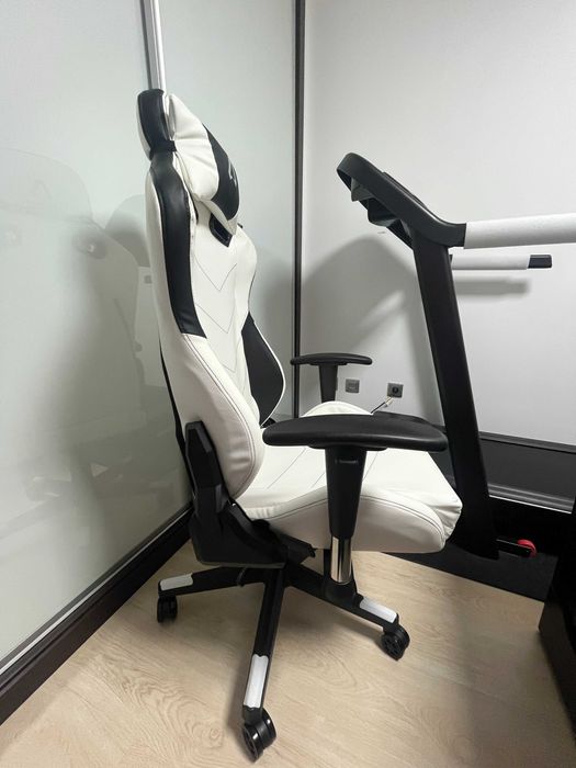 Cadeira Gaming Alpha Gamer Zeta Branca/Preta - NOVA