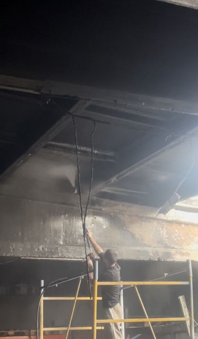 фарбування Покраска дахів складів ангарів ферм фасадів побілка вапном