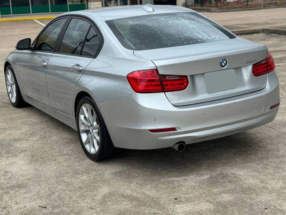 BMW 3 Series 320i      2014