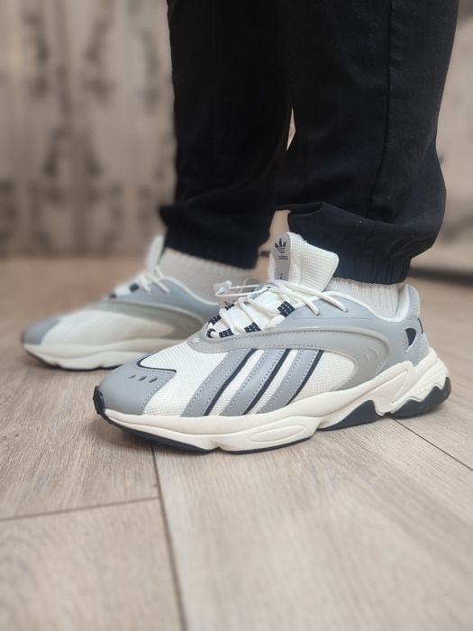 Розпродаж Нові кросівки Adidas Oztral Originals Grey/White, мужские кр