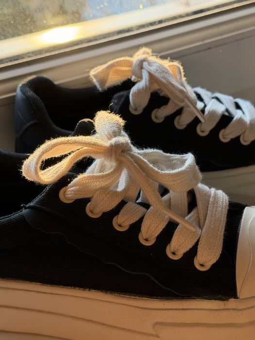 Młodzieżowe sneakersy