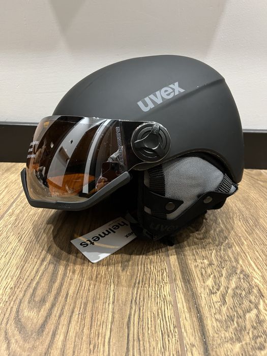 Kask narciarski UVEX HMLT 400 Visor Style