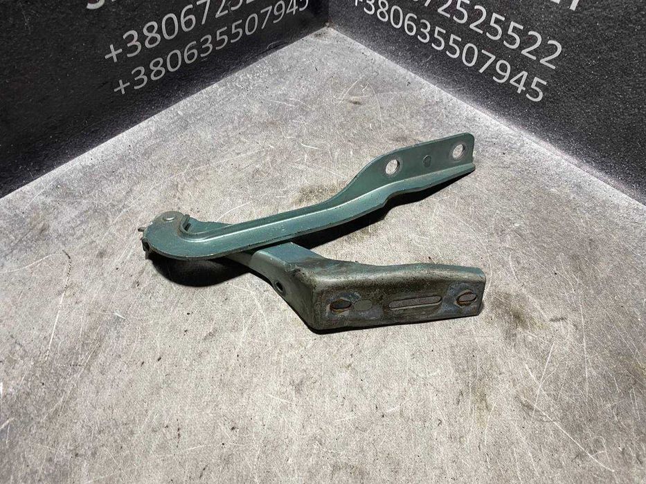 Петля завіса капота ліва Peugeot 307 2001-2008  9636473580