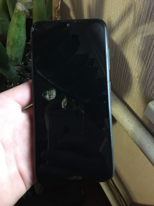 продам телефон Neffos x20