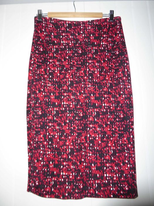 Spódnica ołówkowa z rozcięciem, rozm. 36, Tatuum