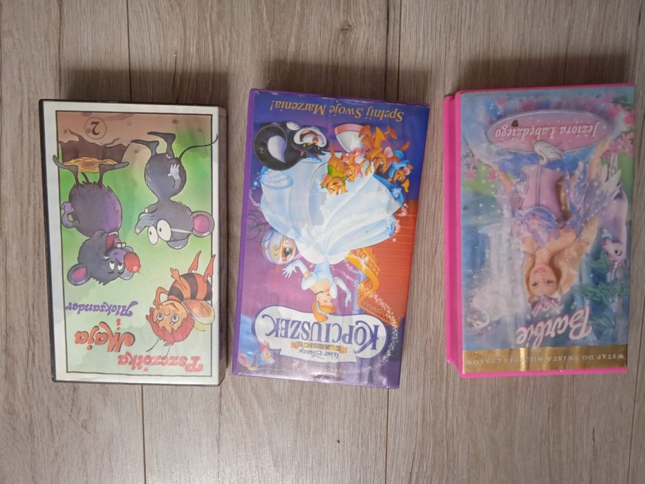 Zestaw bajek na kasetach VHS. Klasyki dla dzieci