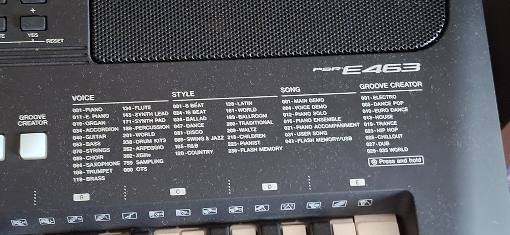 Teclado Yamaha PSR E463