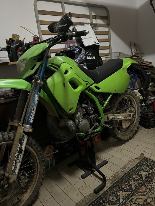 Vendo kawasaki 250 2t