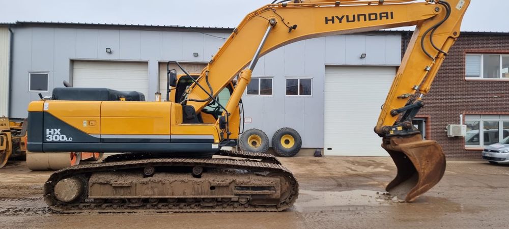 Продам экскаватор Hyundai HX 300 L