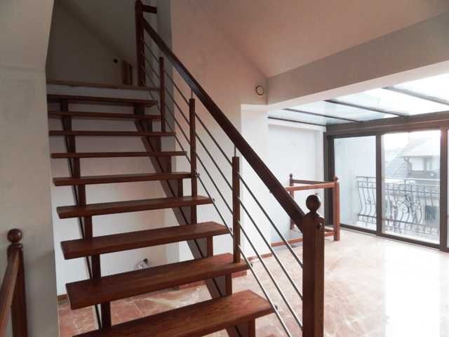 schody drewniane wykonanie i montaż