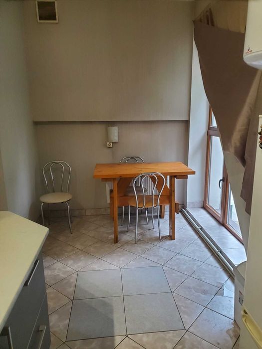 Здається двохкімнатна квартира на довготривлий термін