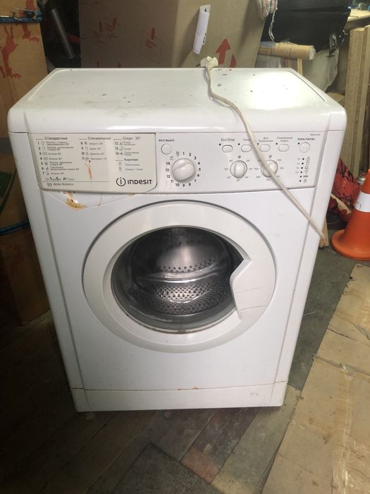 Пральна машинка Indesit IWSC51051 (під відновлення)