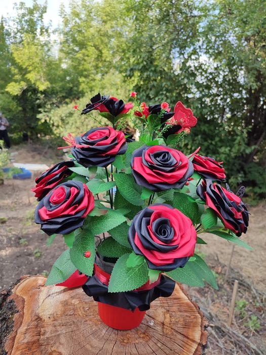 Квіти для Героя з атласної стрічки