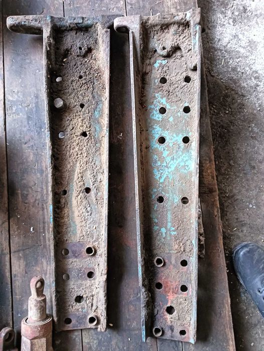 Ланжерони передні МТЗ 80