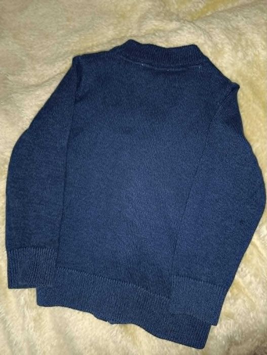 Granatowy sweter chłopięcy rozsuwany 122