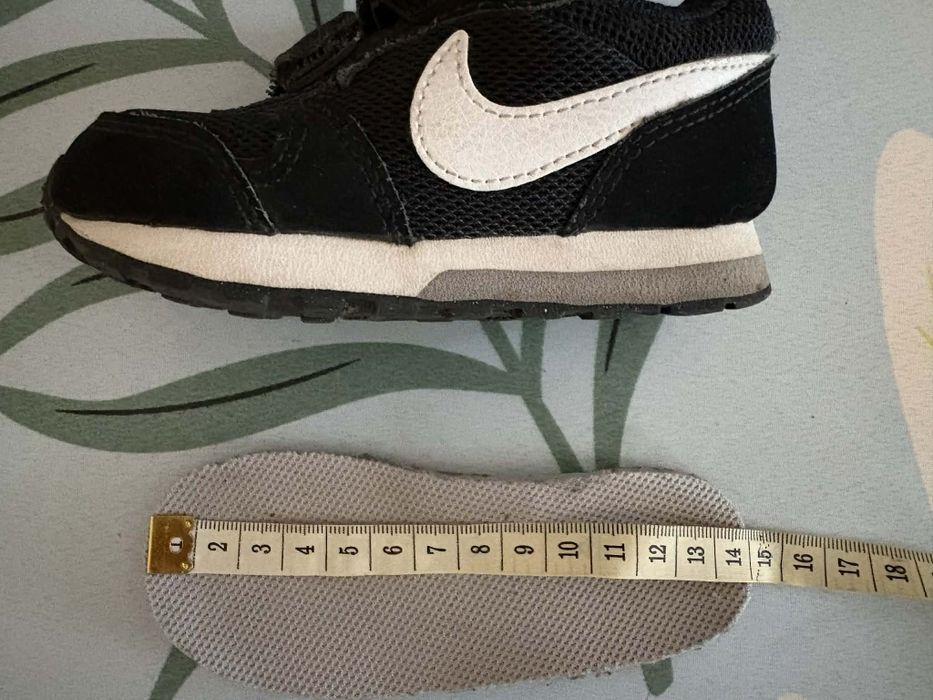 Buty dziecięce Nike rozmiar 22