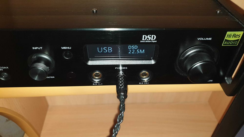 TEAC UD-505 ЦАП с усилителем для наушников, пред. АК4497