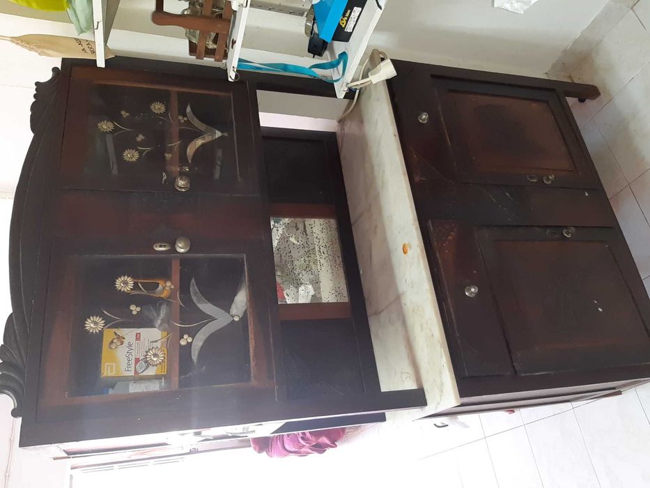 Móvel louceiro expositor