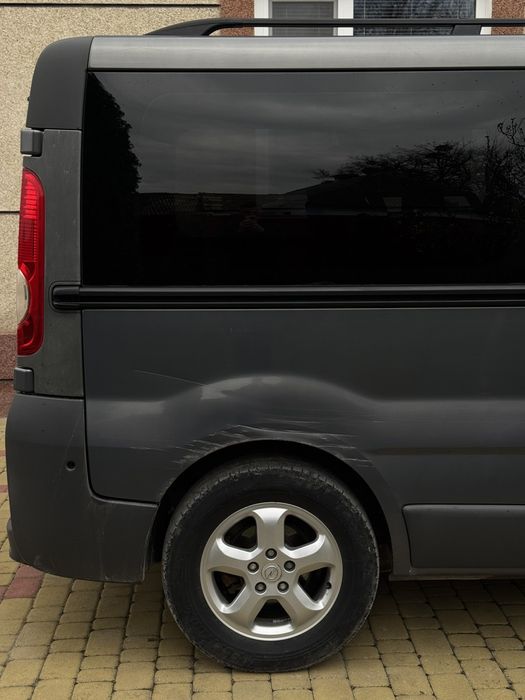 Opel vivaro 2012