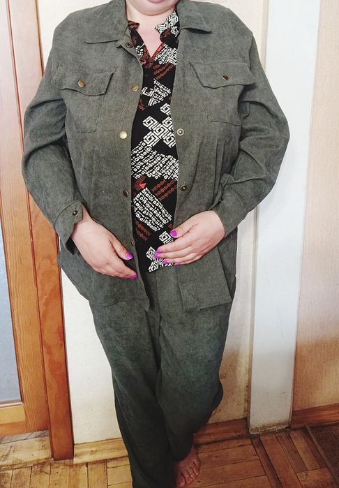 Костюм брючний жіночий