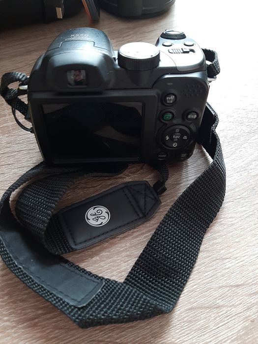 Фотоапарат GE X550