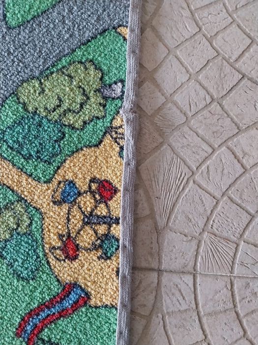 Tapete infantil com base impermeável 200x490