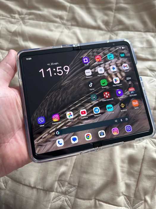 Pixel Fold  (12/256) стан ідеальний