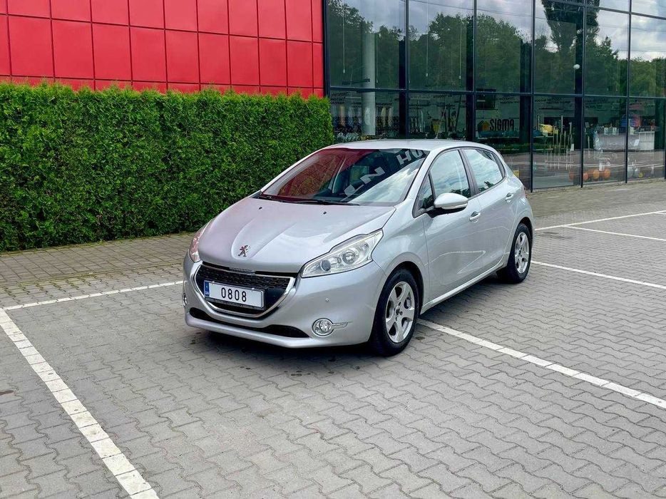 Peugeot 208 2014