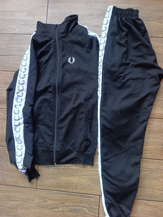 чоловічий спортивний костюм Fred Perry