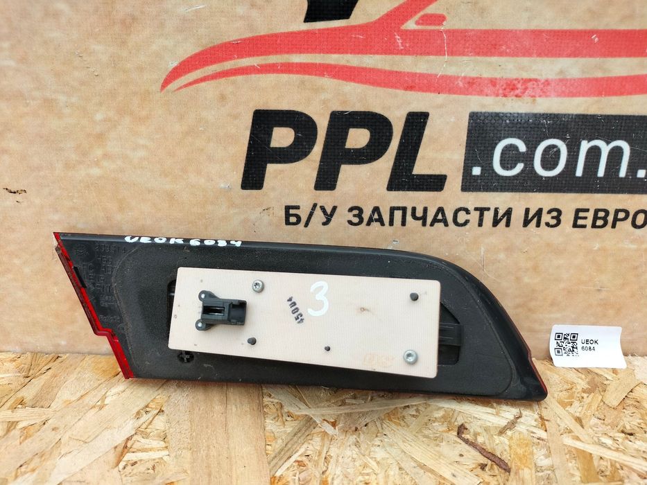 Jaguar XF 08-11 Фонарь задний правый в крышку багажника 8X23-15K272-CD