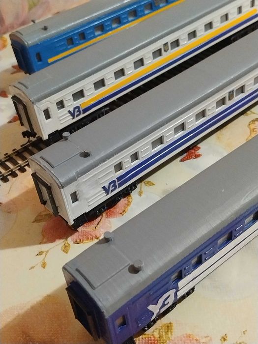 пасажирські вагони РЗД і УЗ в маштабі 1.87 на 3 де прінтері