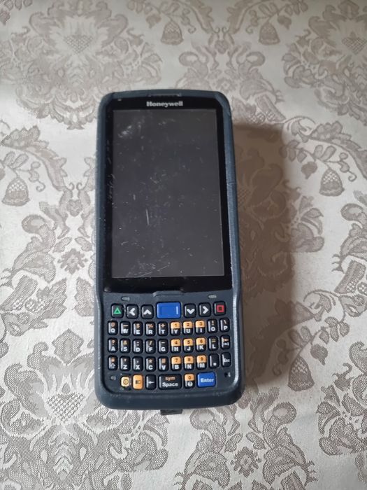 Мобильный терминал сканер  Honeywell cn51