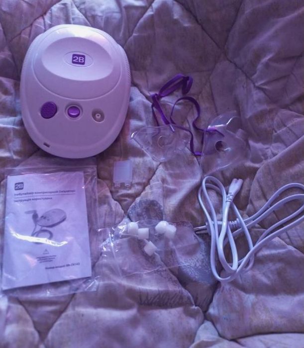 В наявності.Небулайзер компресорний + 2 шт небуломакс