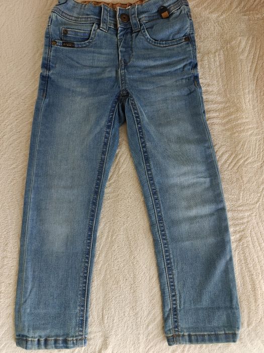 Jeansy dziecięce 104