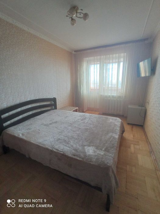 Подобово 3-на квартира рядом з McDonalds і платною парковкою, центр