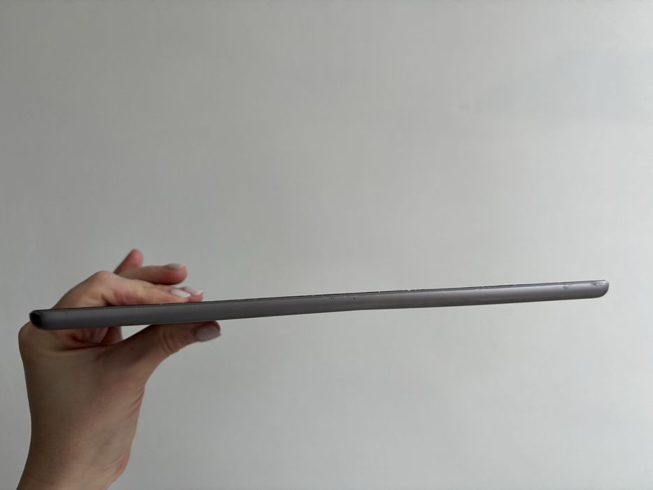 Планшет Apple Ipad 6 32 GB айпад 6-го покоління