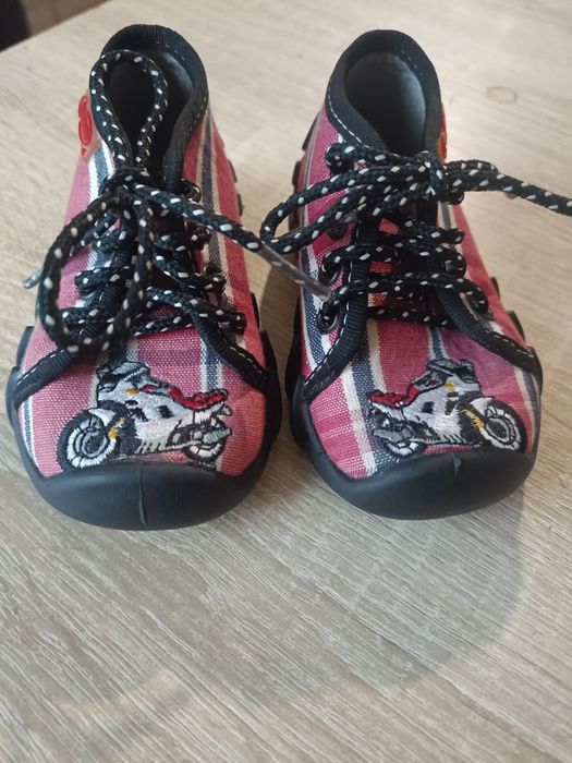 Buty buciki kapcie Befado r18