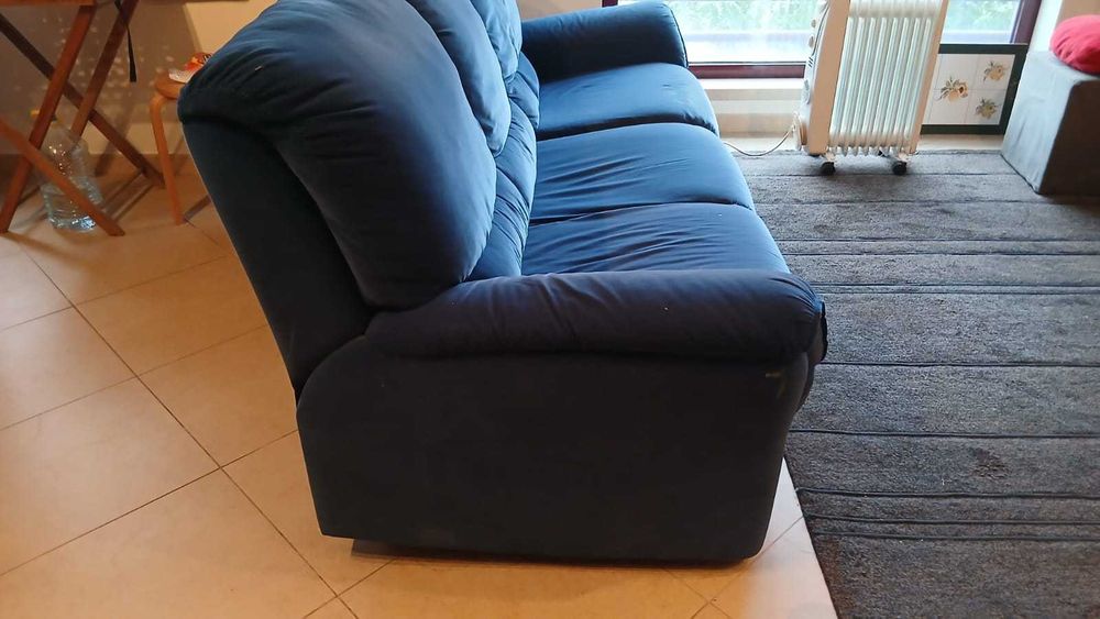 Sofá Divani & Divani azul 3 lugares com 1 Relax para recuperar