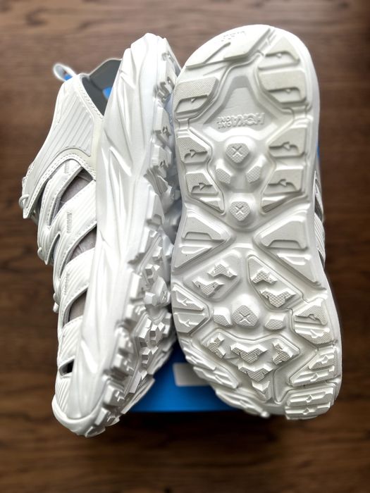 Кросівки Hoka Hopara